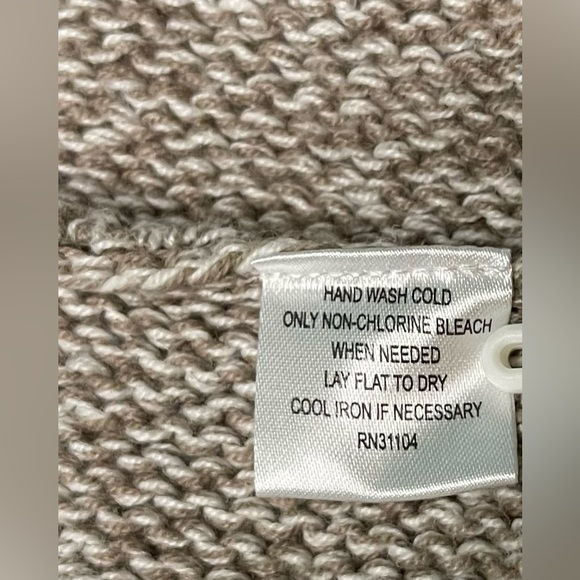 Cardigan - Picture 6 of 6